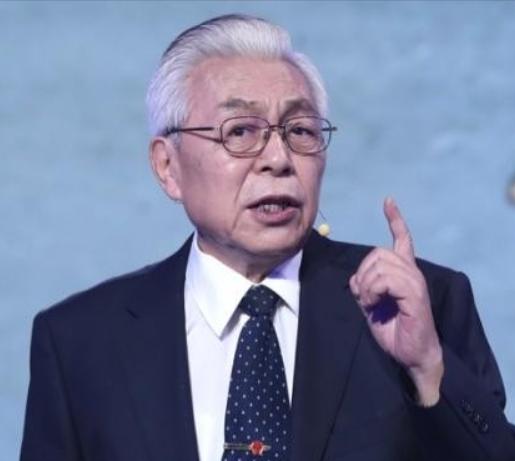 为什么都争着登月呢？就这么说吧，要是中国能在月球上架激光武器，只需要1.3秒就能