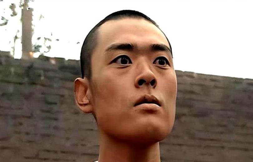 演员李幼斌曾说，拍摄亮剑，张桐扮演我的勤务兵，也就是魏和尚，他年轻，却会抢戏，想