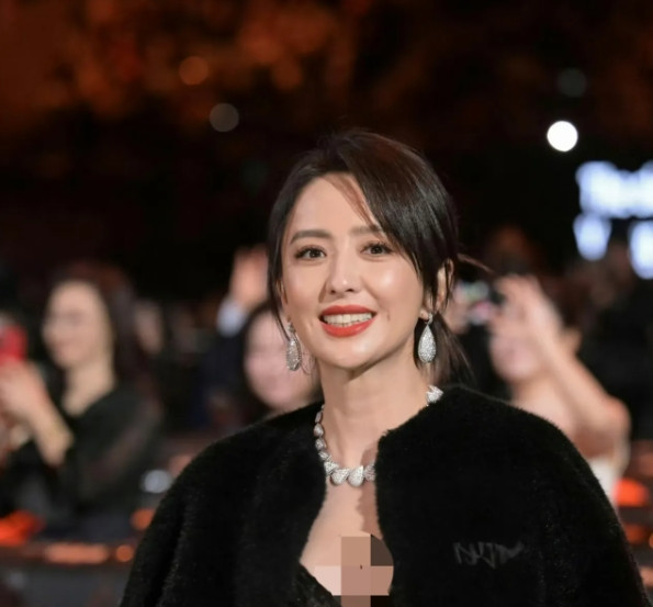 不得不说佟丽娅是最清醒的<em>女人</em>之一，和陈思诚离婚，她<em>不哭不</em>闹不恨对方，而是以