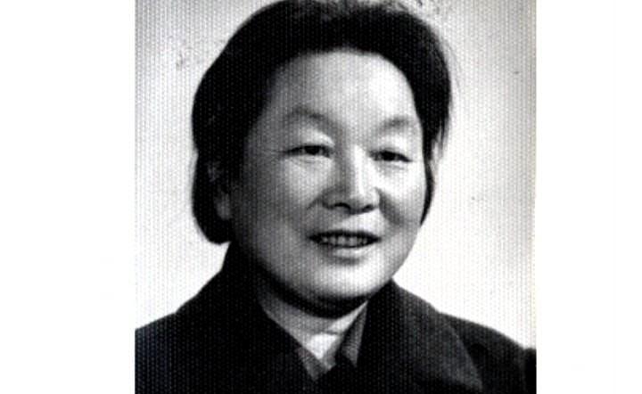 史洛明（1923‑2009），安徽桐城人，出身爱国士绅家庭。受投身革命的兄长影响