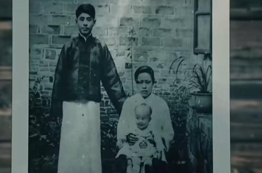 杨振宁先生是20世纪最伟大的物理学家之一，为现代物理学的发展作出卓越贡献。他毕