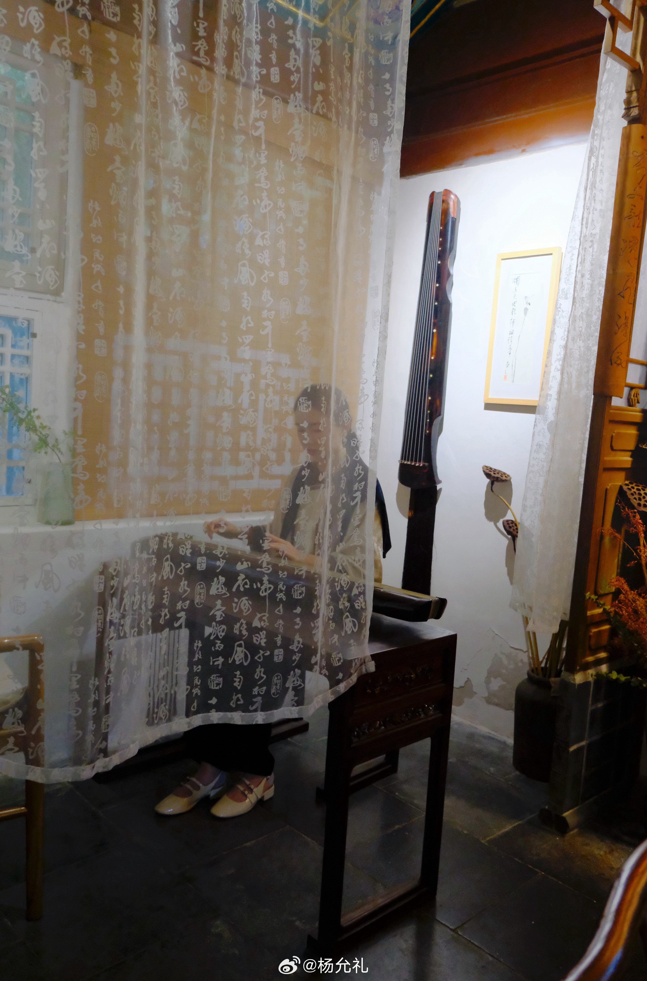 行过江南无数园林，最是各有风骨、韵味天成。🏞留园取其幽深曲折，一步一景皆藏静境