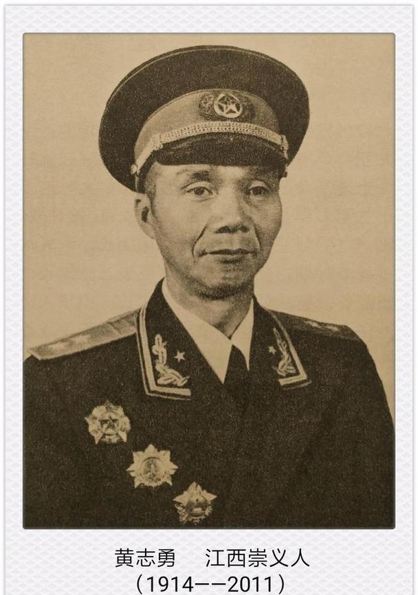 此人是开国中将，毛主席曾当面劝他：“不要揪着这个元帅不放，他是老同志，功大于过，