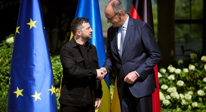 豁出去了？德国对乌援助暴增35亿，默茨：经济危机也要支持到底！路透社