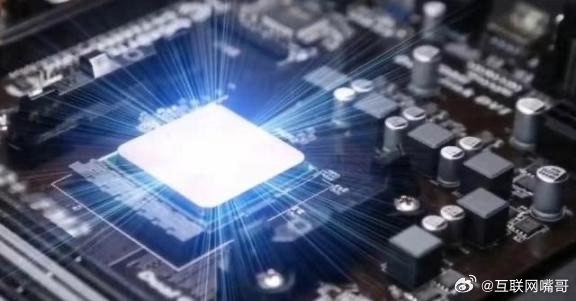 美国同意英伟达的芯片只要回到国内建厂，就能卖给中国。一出政策，中国立马反击：只要