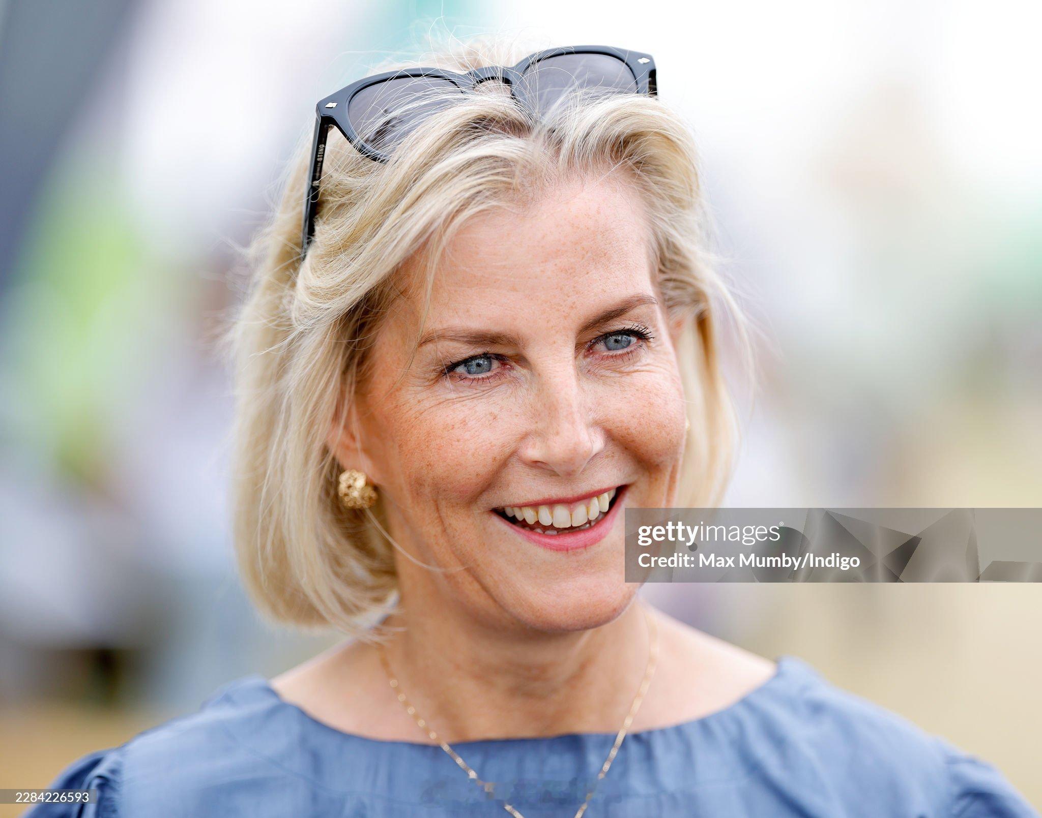 英国王室【苏菲剪短头发了💇🏼♀️】2026年7月1日，爱丁堡公爵夫人苏菲