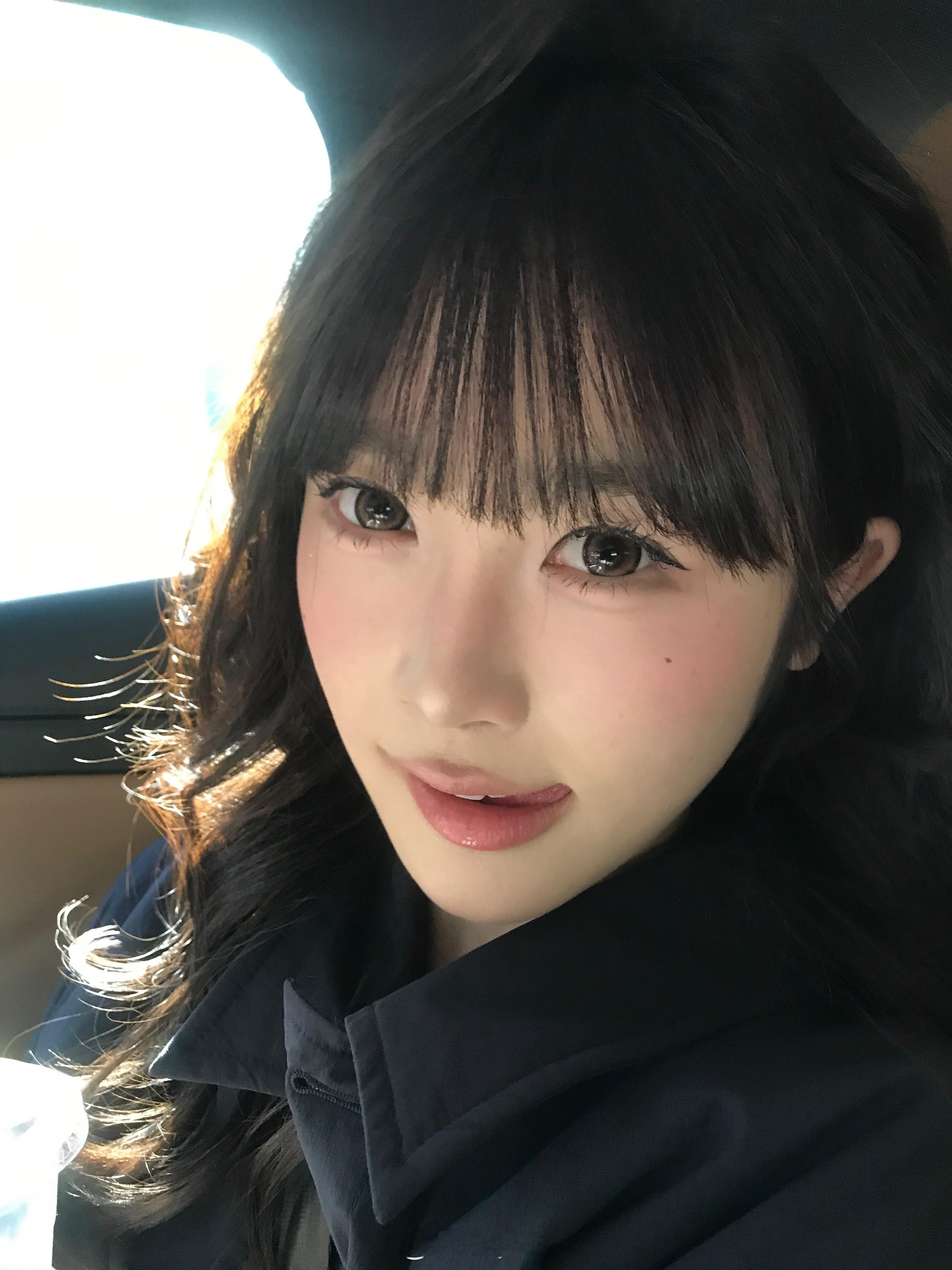 又卖萌了..​​​