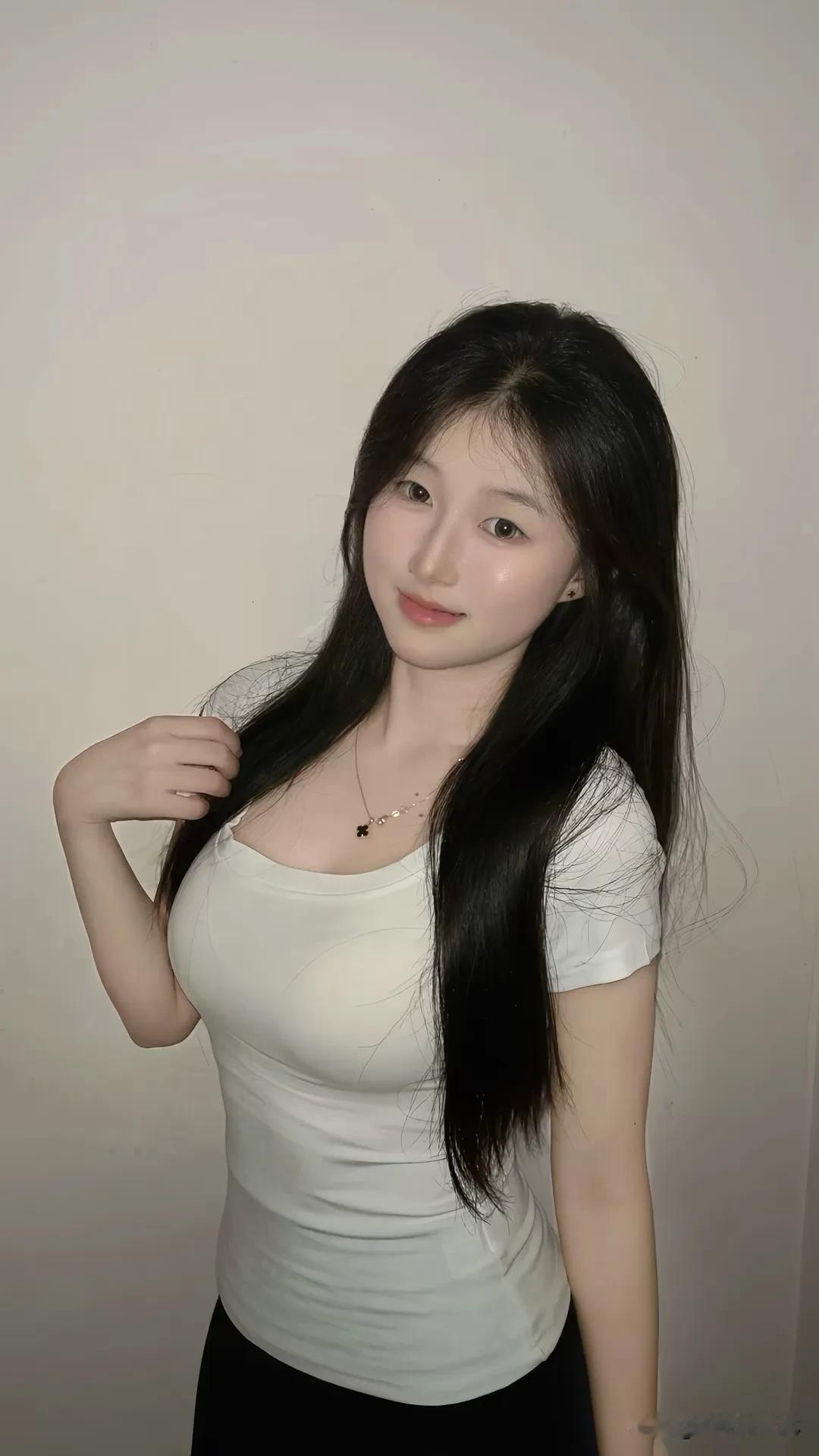 青春的旋律，是心跳的节拍和追梦的勇气！每一段音符，都藏着不服输的倔强；