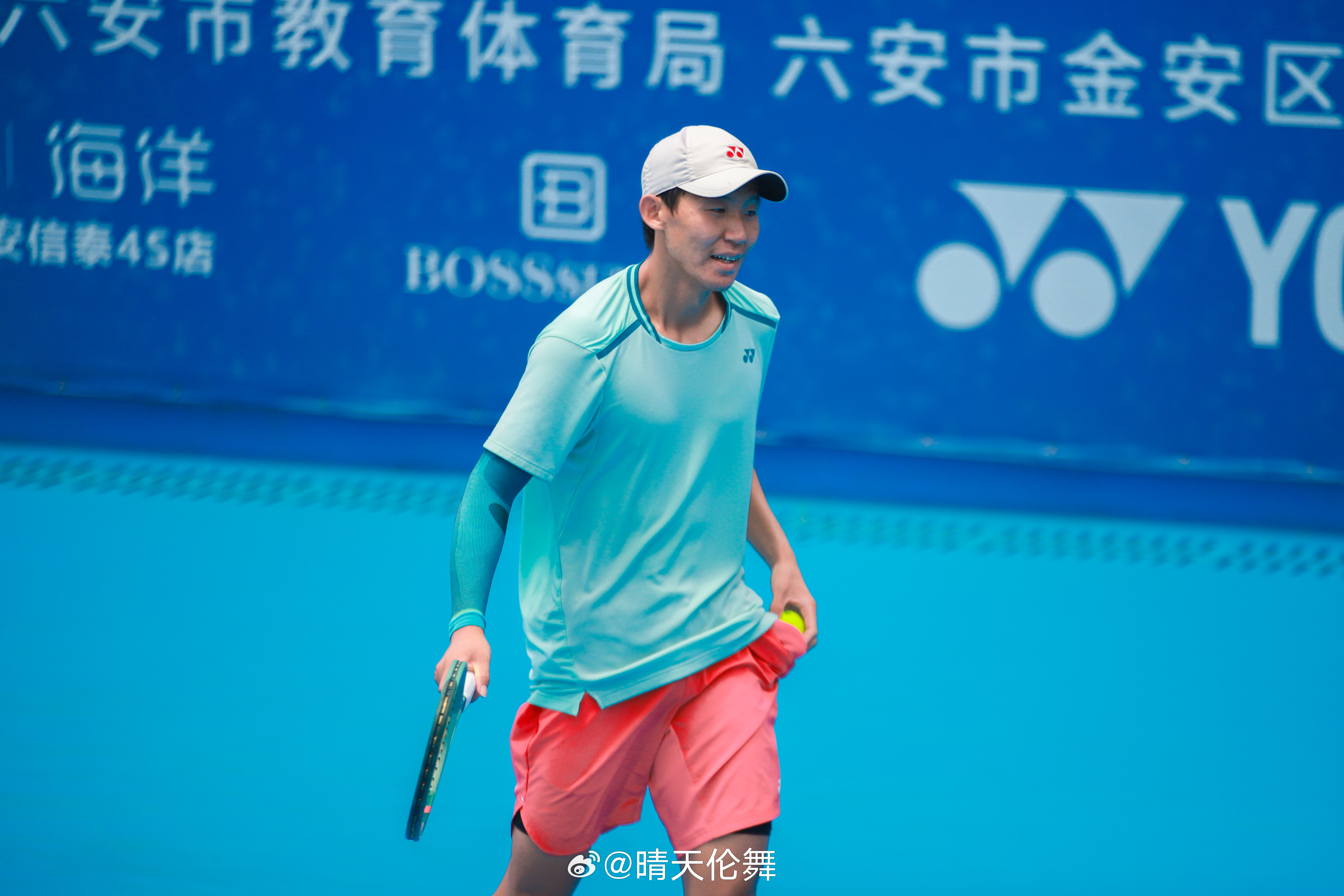 ITF马鞍山M15首轮崔杰🇨🇳6-1/7-5索伦拉克苏普🇹🇭特日格乐