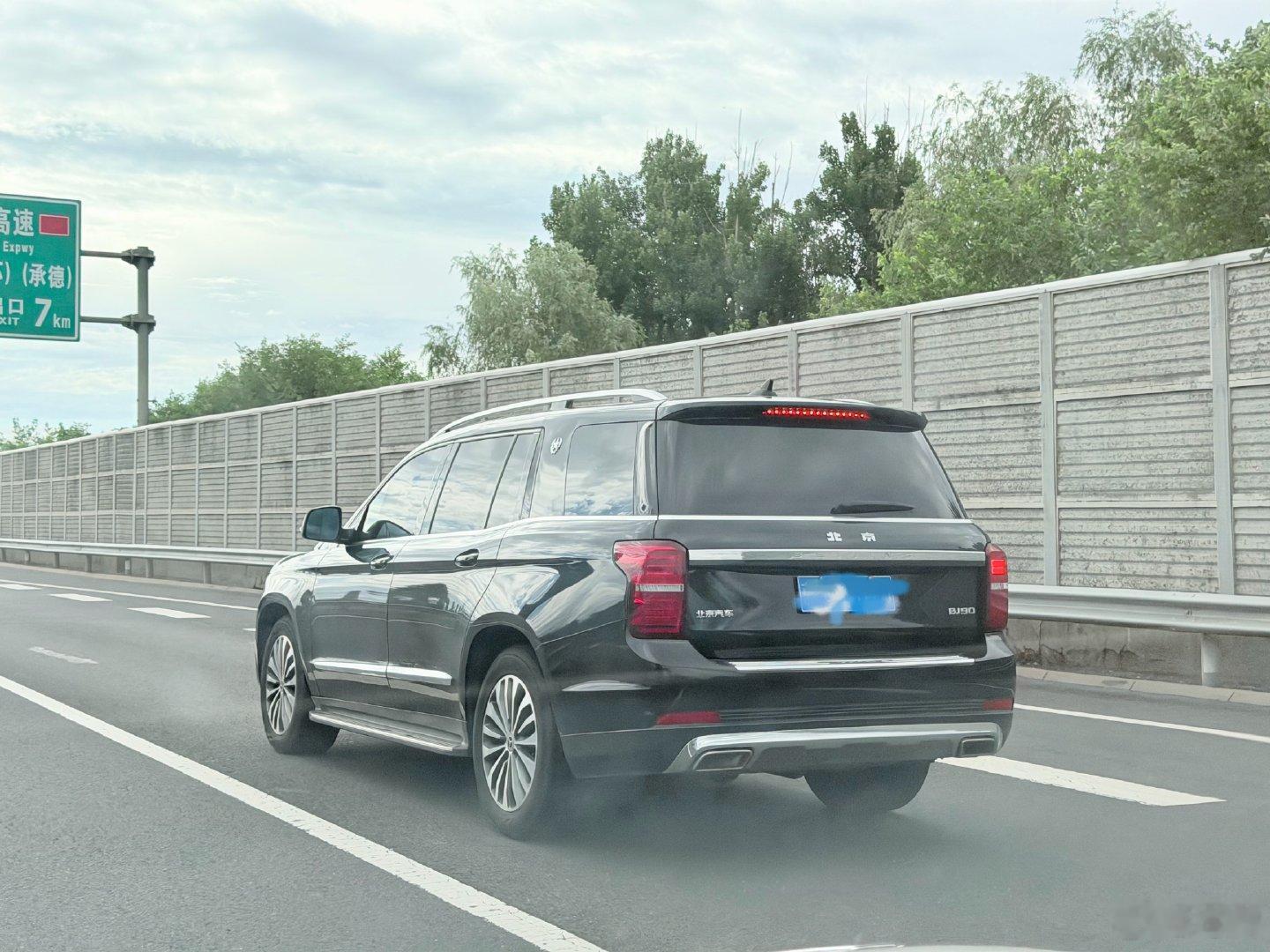 事实证明再好的车，品牌不行不匹配也没人认，30万以上的车车本身怎么样其实很多人没