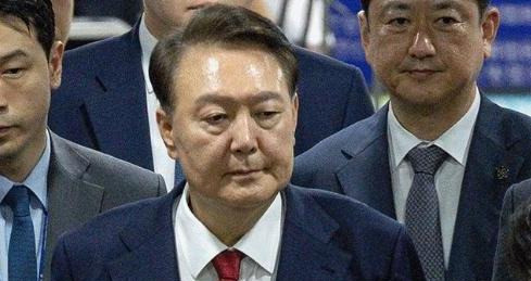 尹锡悦又进去了，这回要蹲大牢？尹锡悦又被抓了！这消息简直