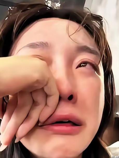 女方报喜：家里已拍板，彩礼88万，五金120克，像菜单一样把条件点清。男生看
