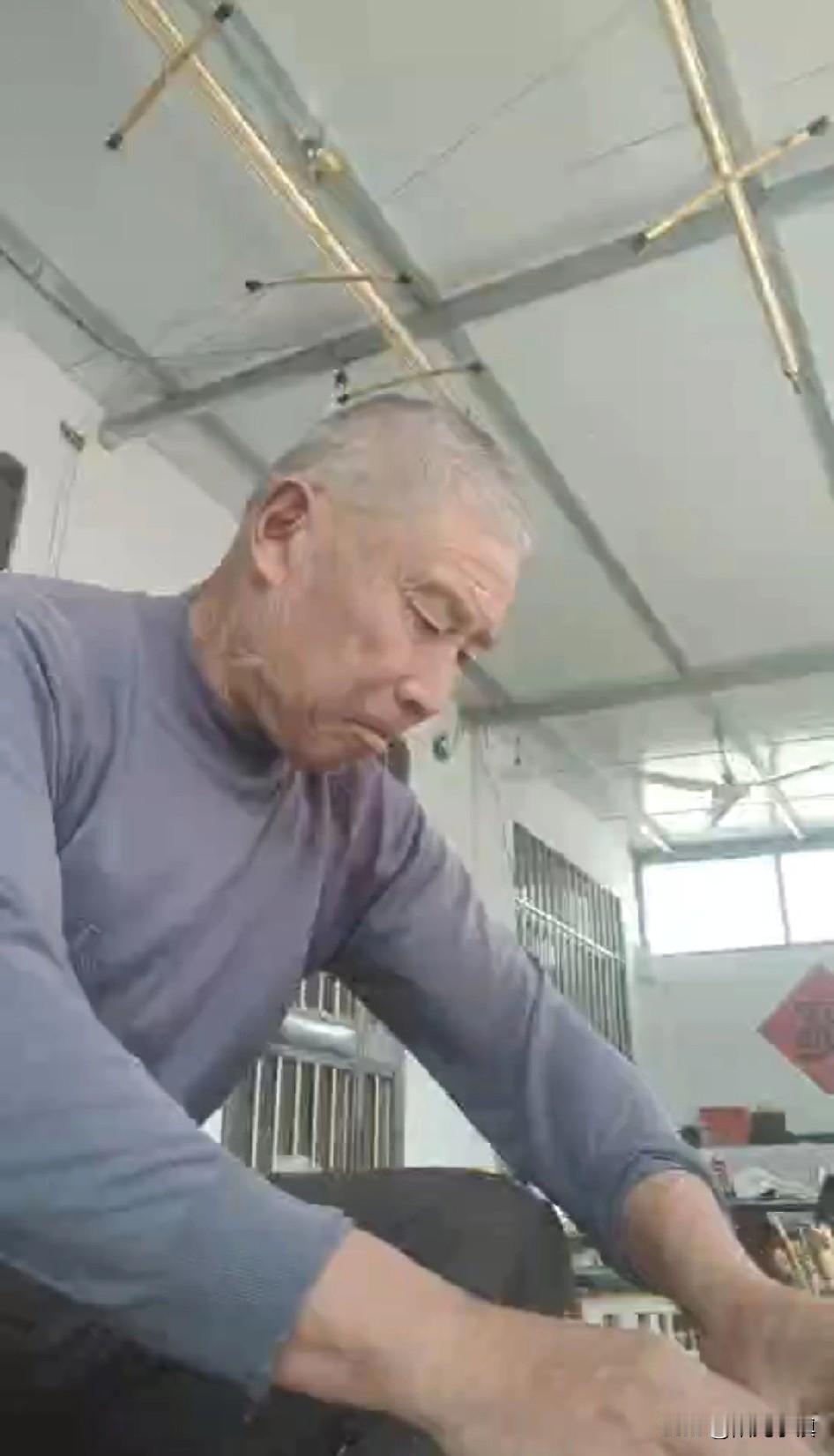 我二舅很气人，不知他什么心态……没事他就包饺子，包就包吧，还不让我妗子插手，