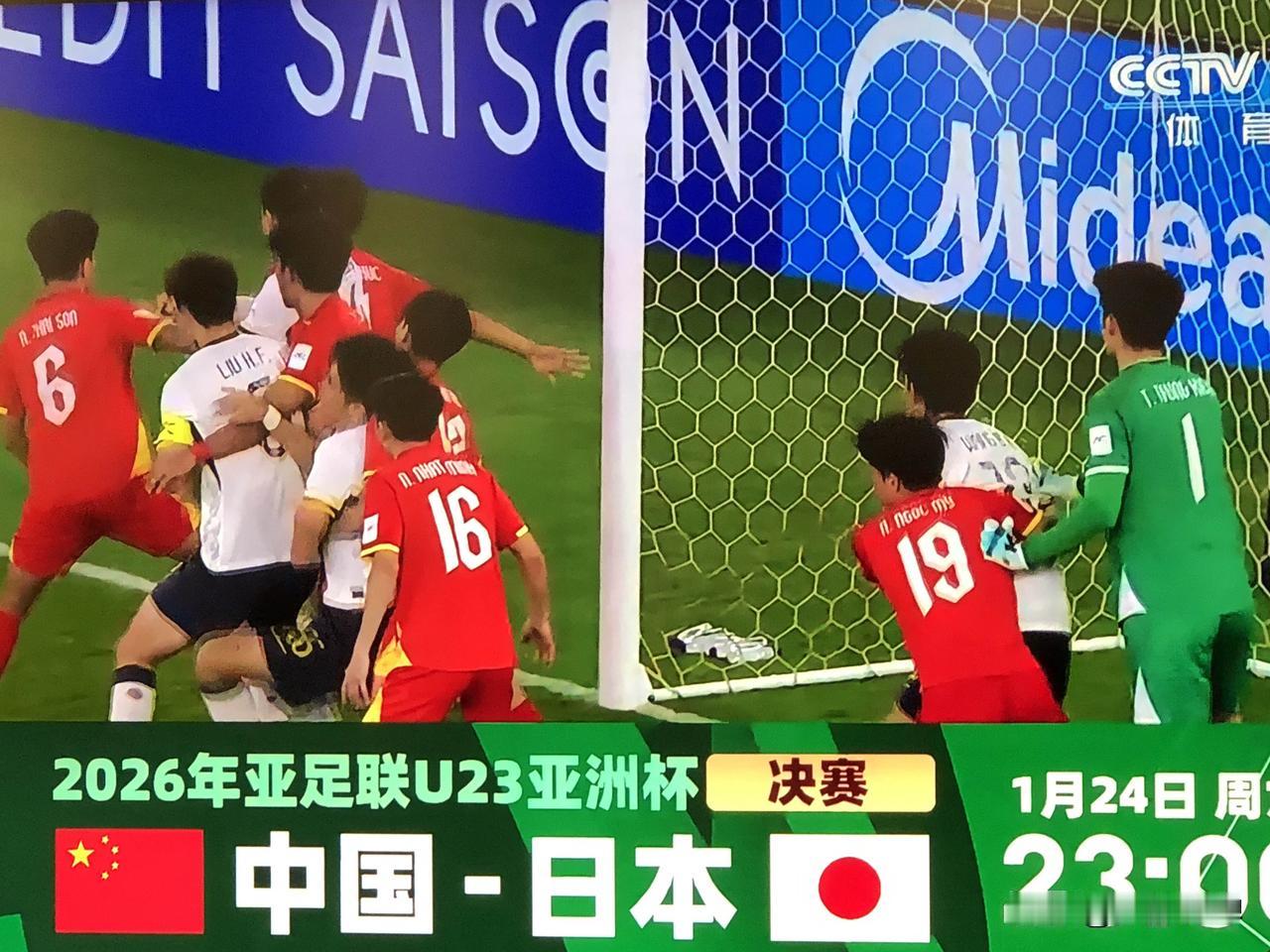 安东尼奥如果有本事，就通过人脉运作几个U23球员去海外踢球。这批球员如果继续在国