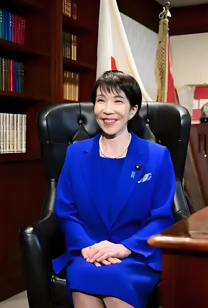 高市早苗高兴的太早了！这两天日本新任首相高市早苗高兴坏了，因为有消息称，美国总