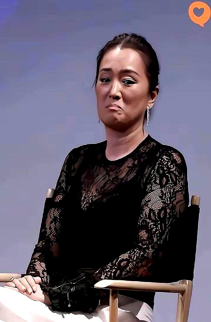 你敢信？巩俐当年花百万种满脸黄金丝，现在60岁靠跑步甩天价医美十条街！200