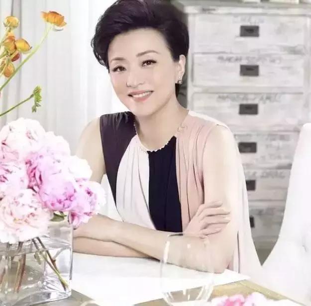 杨澜: 最有效的教育, 就是让孩子看到