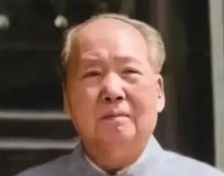 1975年，已经82岁高龄的毛主席突然问身边的人：“功德林里，还有国民党战犯吗？