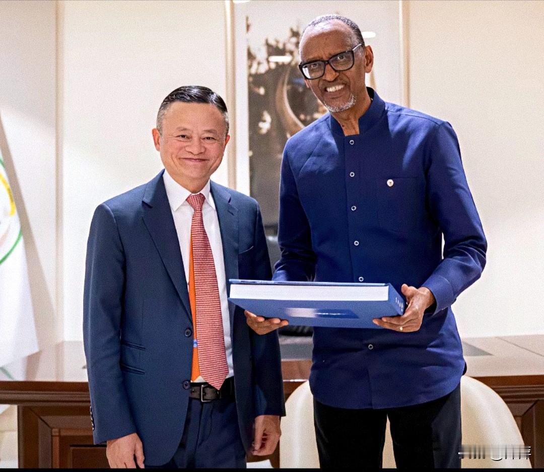 靠个人能力登上世界舞台的男人马云。