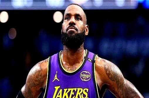 科比说自己拿的是湖人折扣价，这事儿听着就有点意思了。乔丹经纪人当年放话，就是