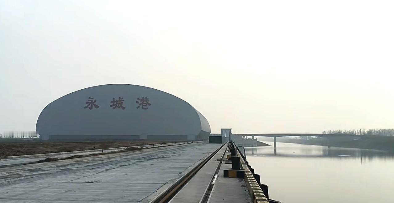 豫东这条航运工程收尾！获悉，沱浍河永城港工程收尾，即将迎来移交运营了！据了解