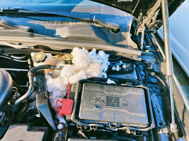 别克君威5年车主有什么可以随便问优点：5年了没有自动坏过任何东西，唯一就是燃油