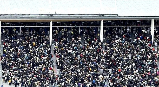 正在日本大阪举行的关西世博会，不出意外再次成了衬托中国能力的背景板。都不需要