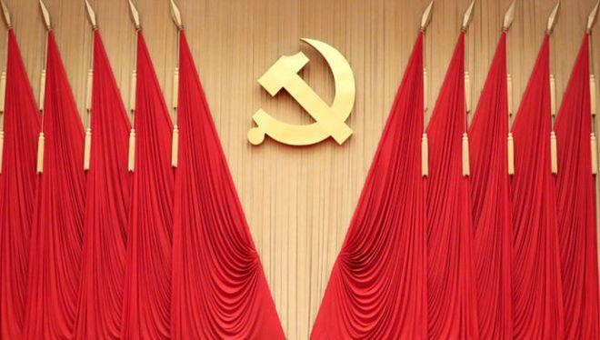 中国之所以能在短短几十年完成人类历史上最庞大最复杂的工业化进程，除了人种文化制度