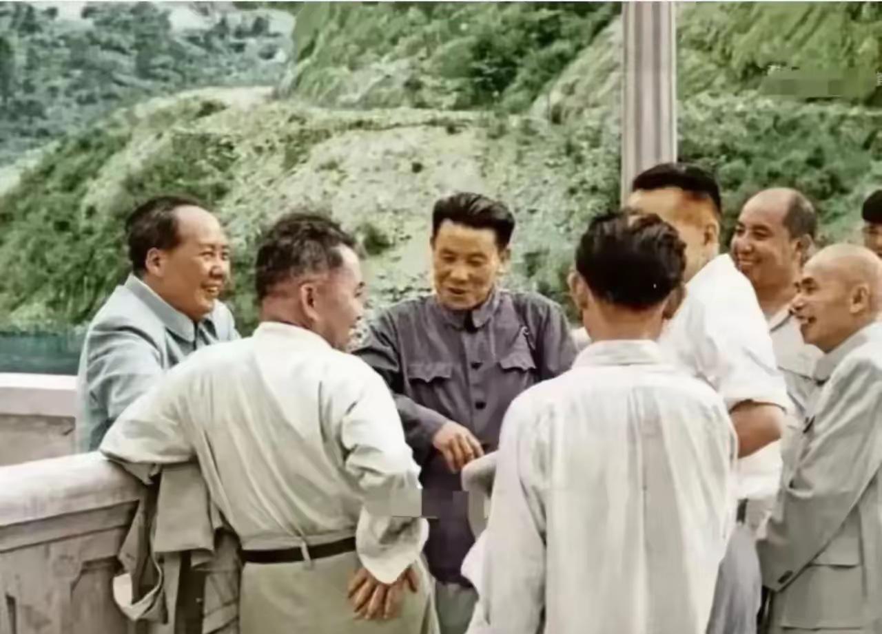 毛主席研究作战计划不在办公室，更不搞演习吓唬人家，老人家从来不废话，哪个敢踏入我