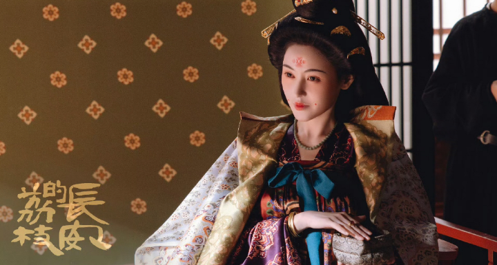 在《长安的荔枝》中，李善德成功运送荔枝至长安后，因直言得罪杨国忠而被判流放岭南