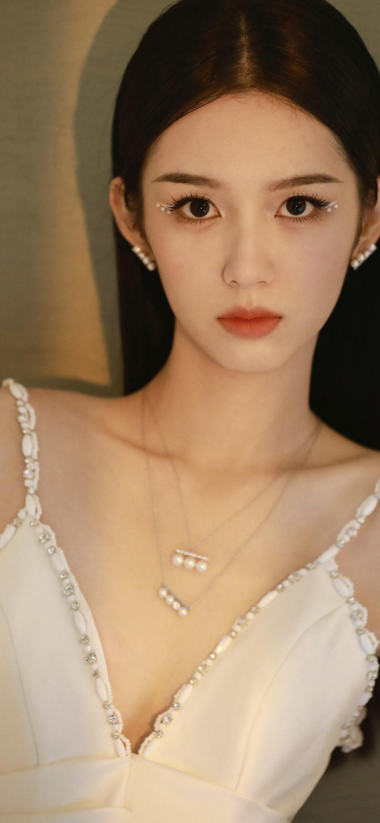 美女壁纸-第5726期-周也