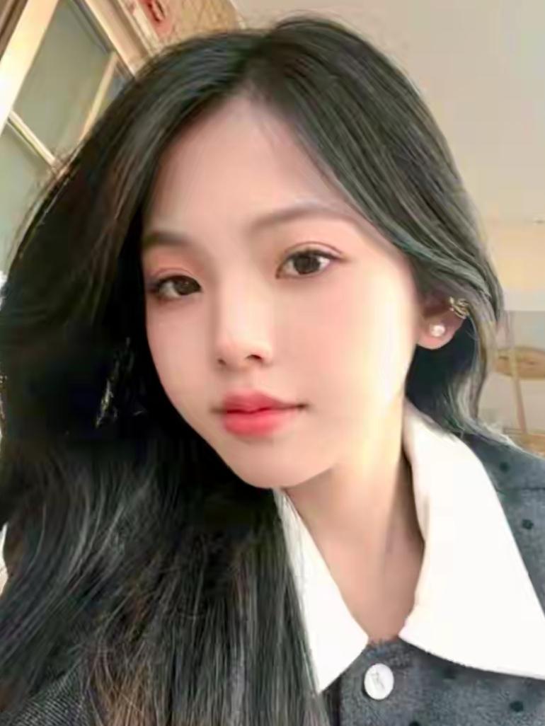 看完眼泪完全止不住！广西梧州18岁女孩孔兰，一场以为是感冒的喉咙痛，竟成了永别。
