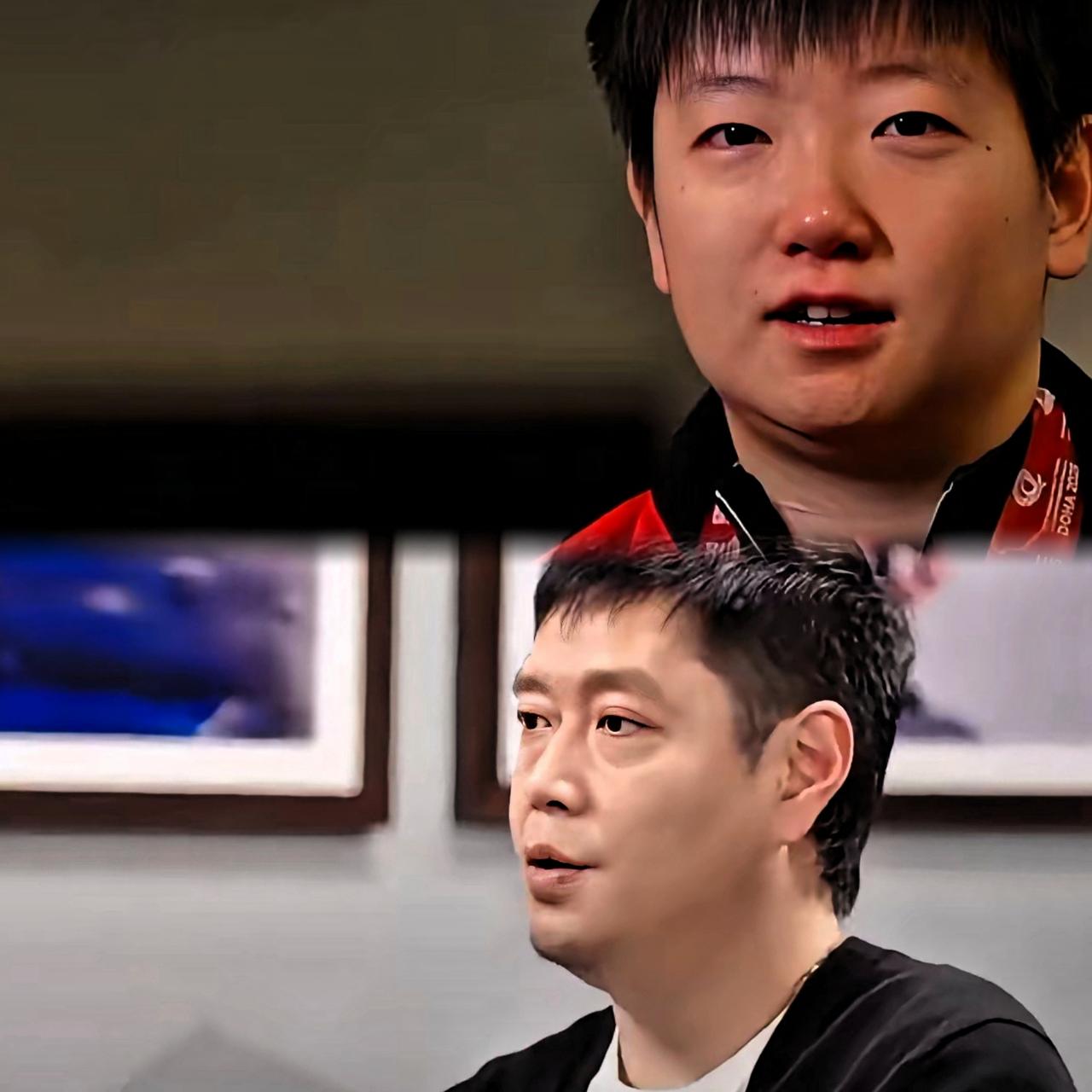 运动员哭、教练哽咽都见过……但师徒两人在镜头前同时红着眼眶说不出话，那个瞬间