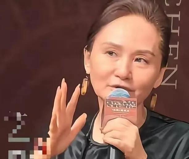 两度拿下梅花奖的秦腔名家李梅，看《主角》从头哭到尾。她告诉《新民晚报》，自己从艺