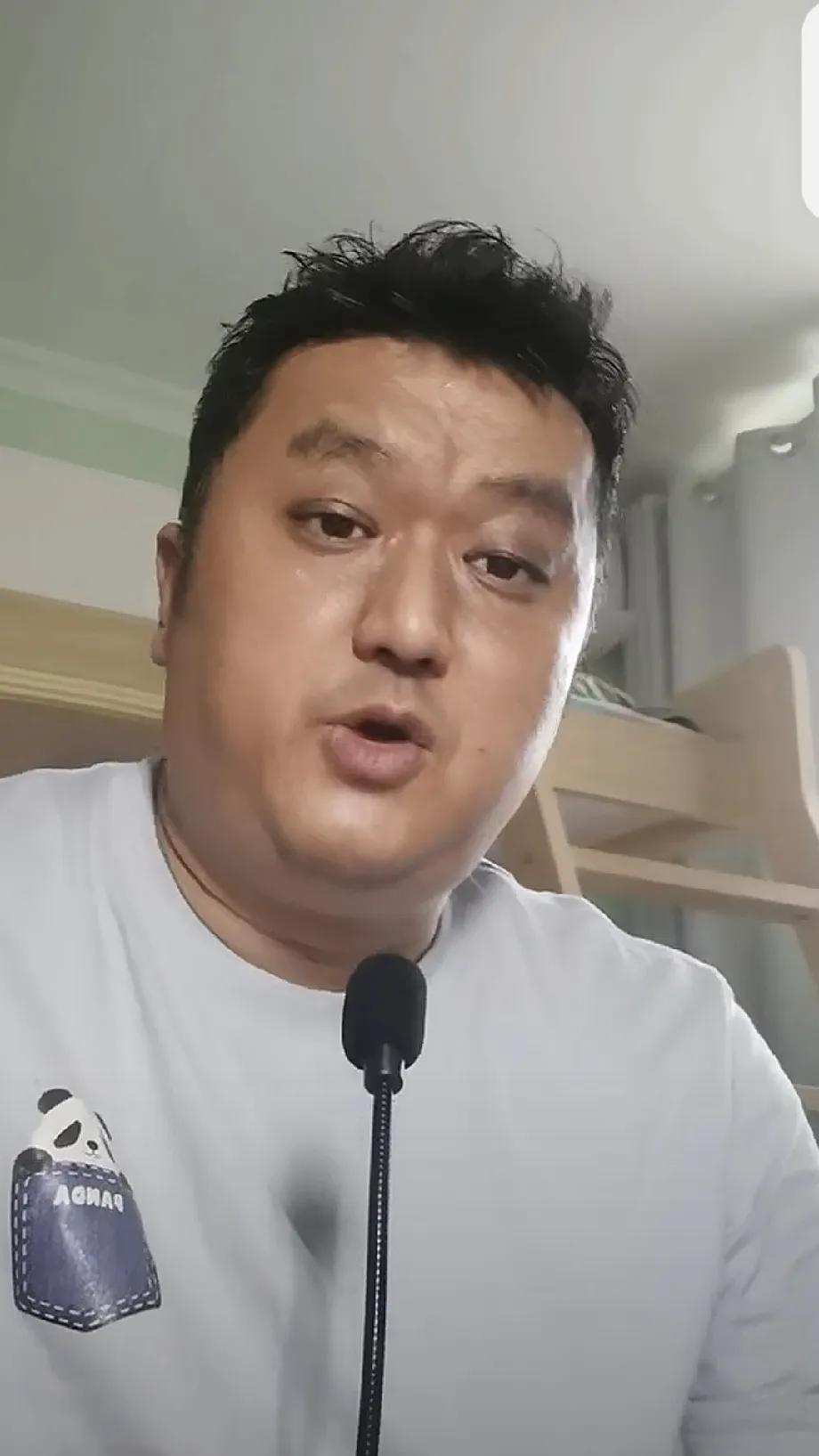 7月14日，公式相声李宏烨又提出了新的相声理论：“让大家笑不是唯一的目标，我的目