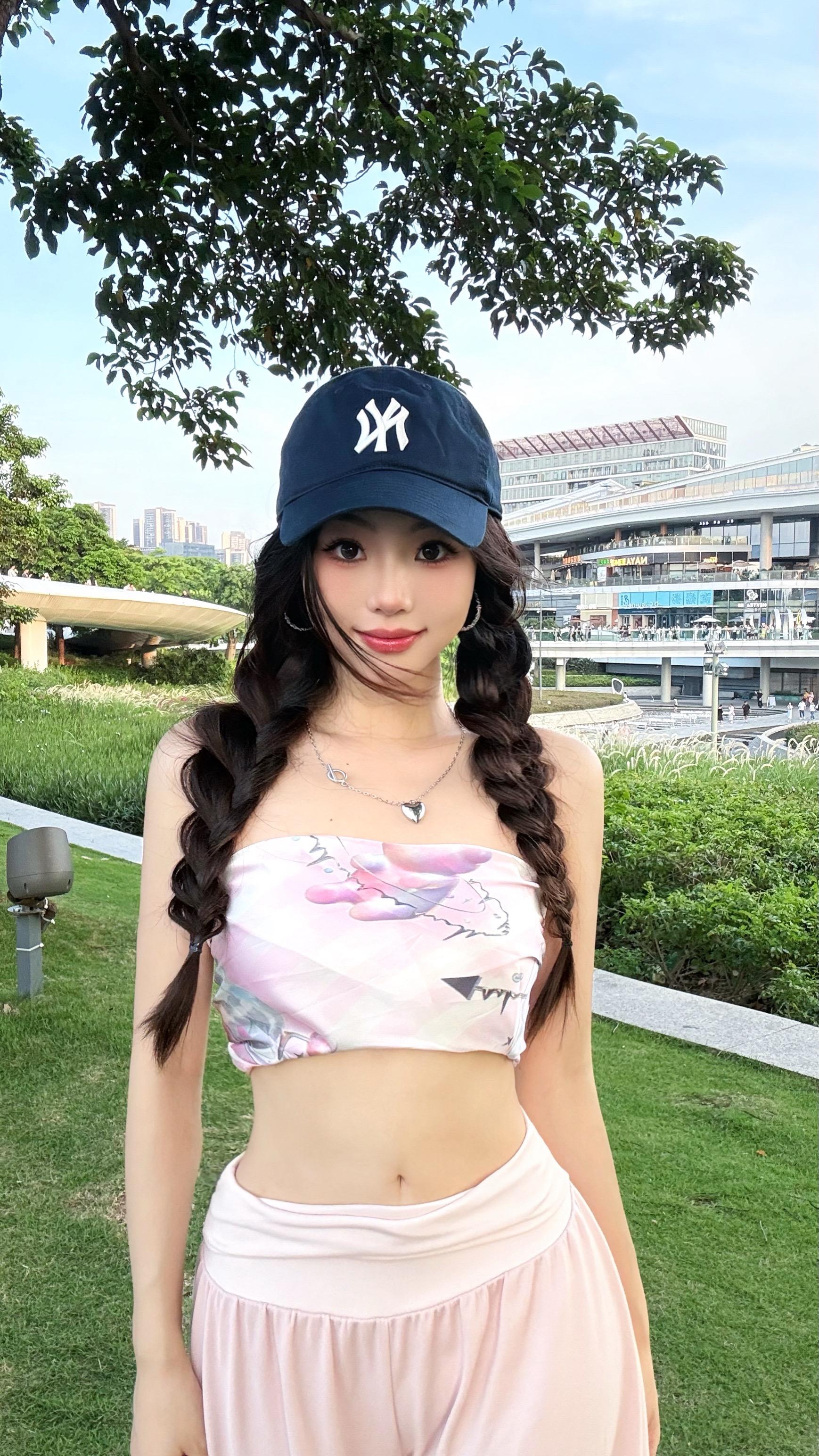 看着我的时候你在想着谁。