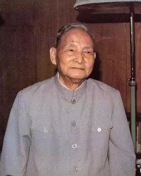1962年，陈云提议分田到户遭毛主席批评，如今才发现伟人用心良苦。毛主席和陈云