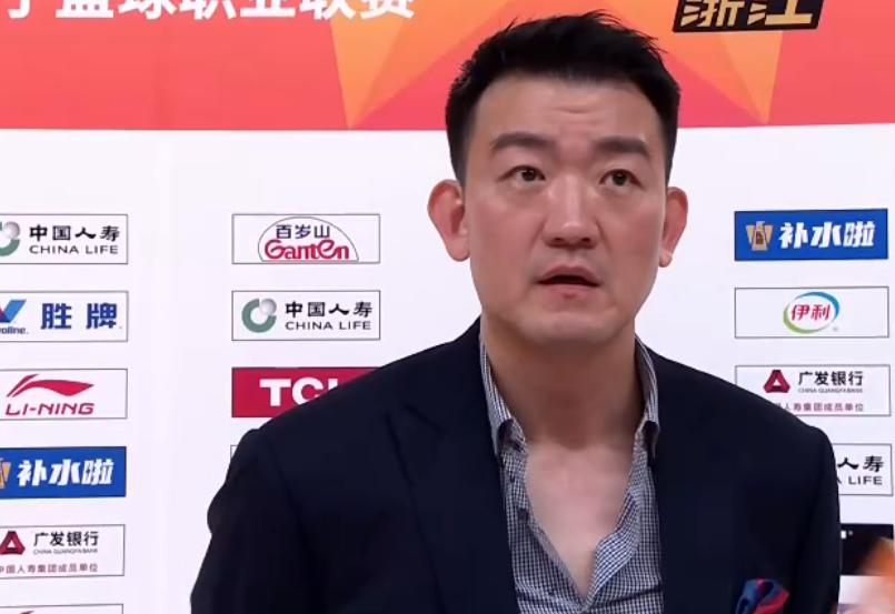 浙江广厦男篮主场大胜江苏男篮的赛后采访，主教练王博说道：“广厦俱乐部成立后就在这