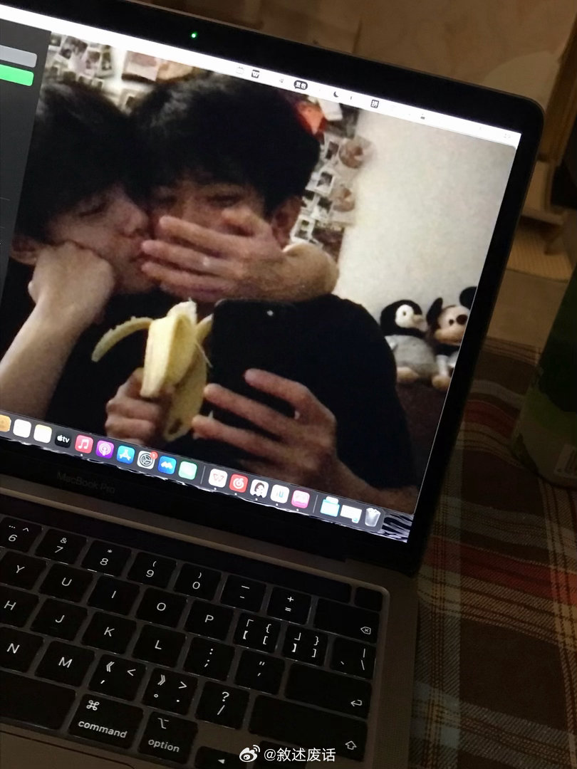 亲爱的p：谢谢你出现在我的生命里，我深知自己不够优秀不够完美，所以我无数次感谢你
