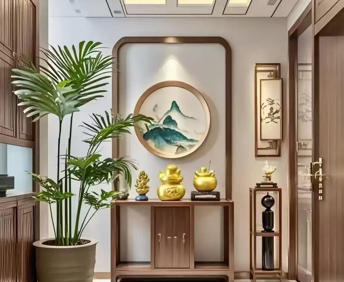 家居风水善知识家门口玄关处，一定不要堆积杂物，整洁的环境是可以旺人的，我们打扫
