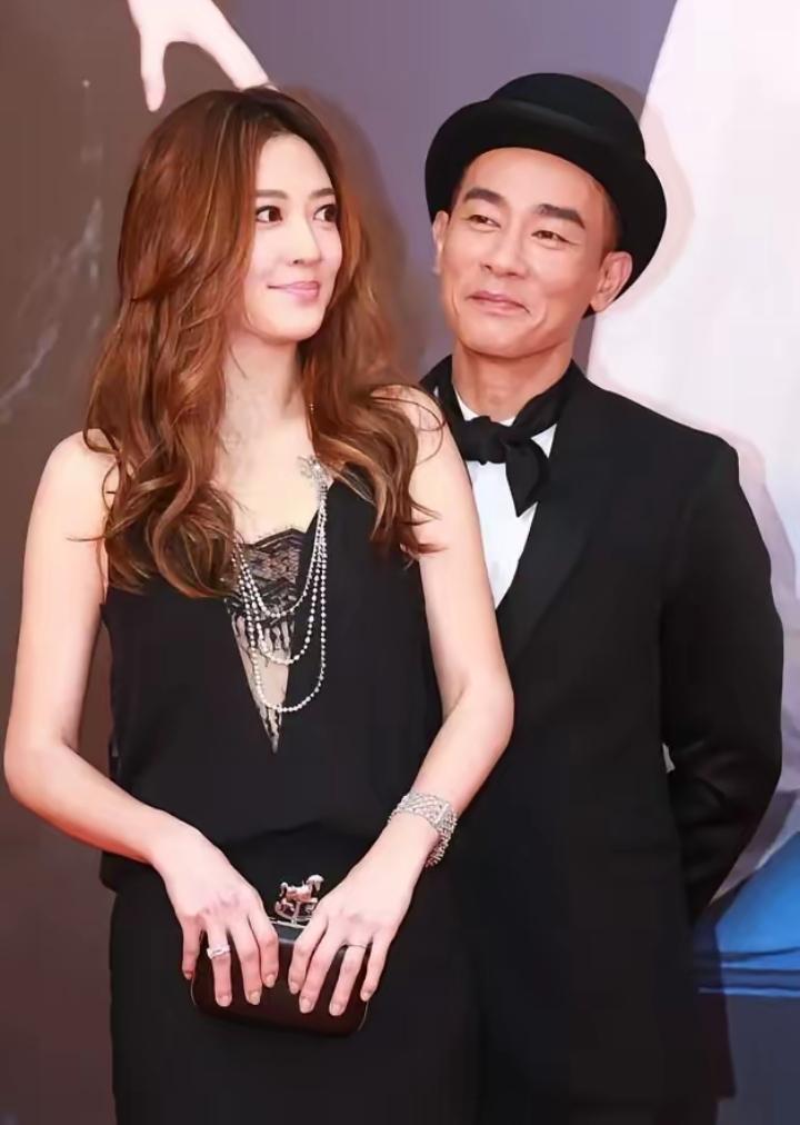 很现实的一段话：“有人说，关了灯，女人都一样。说实话，真的不一样。脸蛋再好，不如