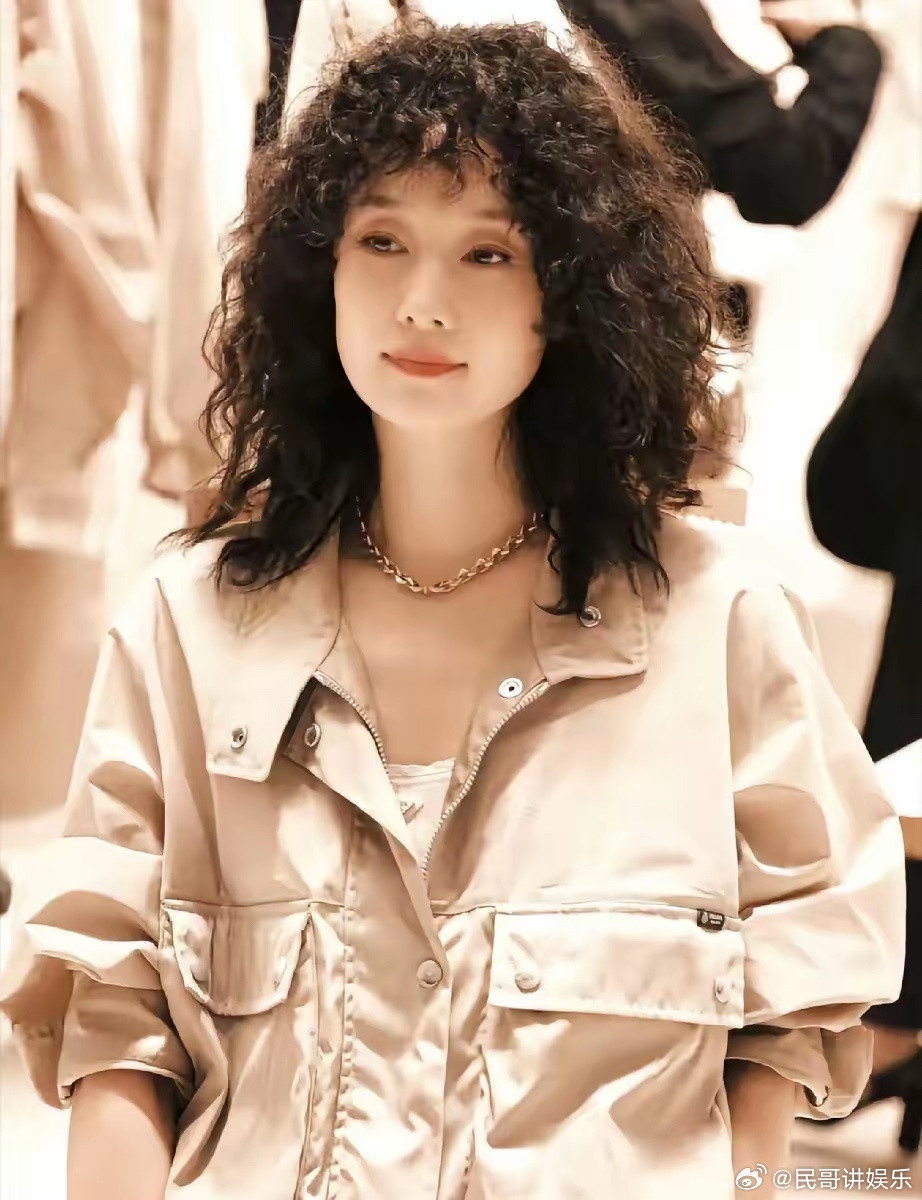 为什么马伊琍的爆炸头不显老？原因其实很简单不是因为她do脸了，而是因为马伊琍她头