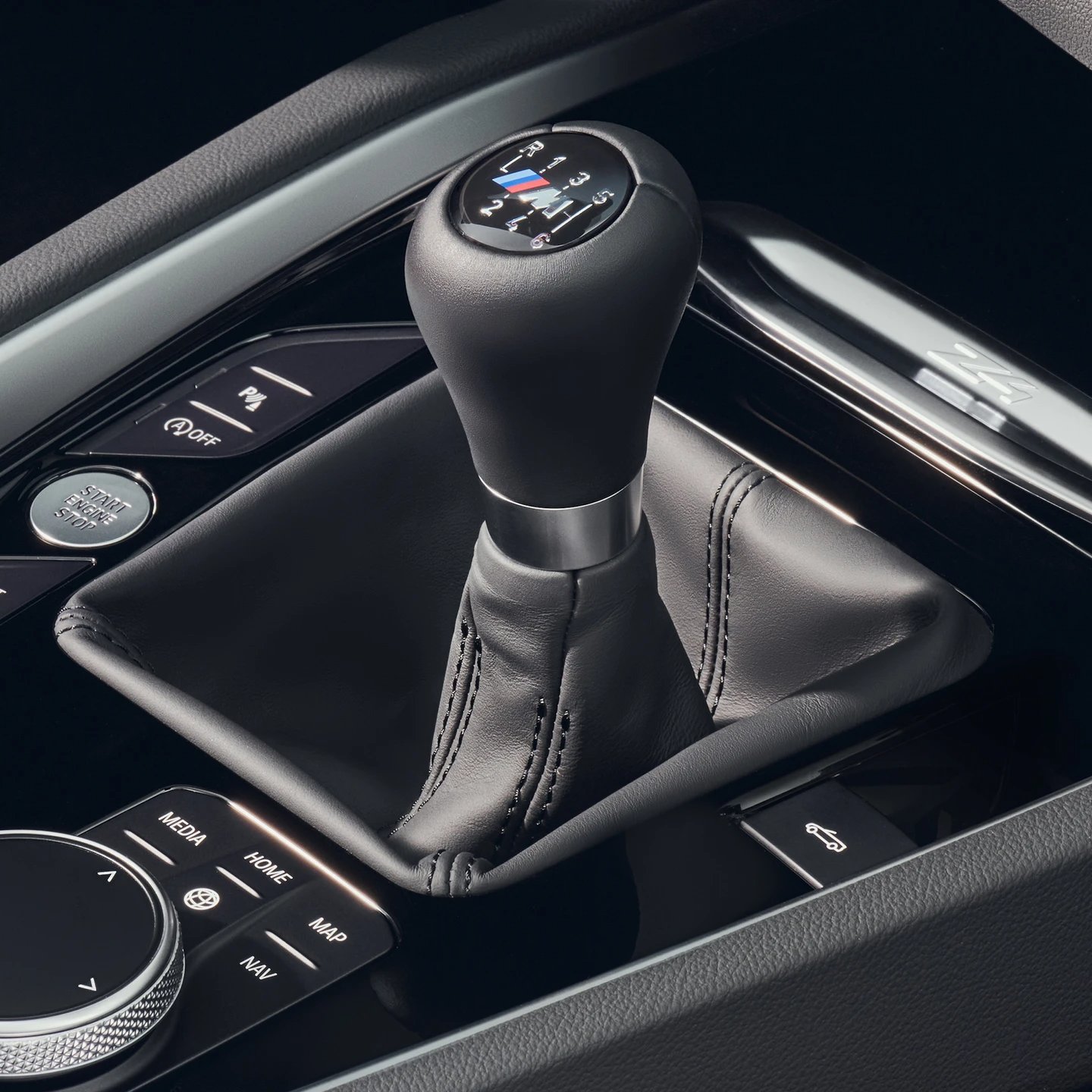 宝马M系列的手动变速箱可能时日无多了。CEO范梅尔（FrankvanM