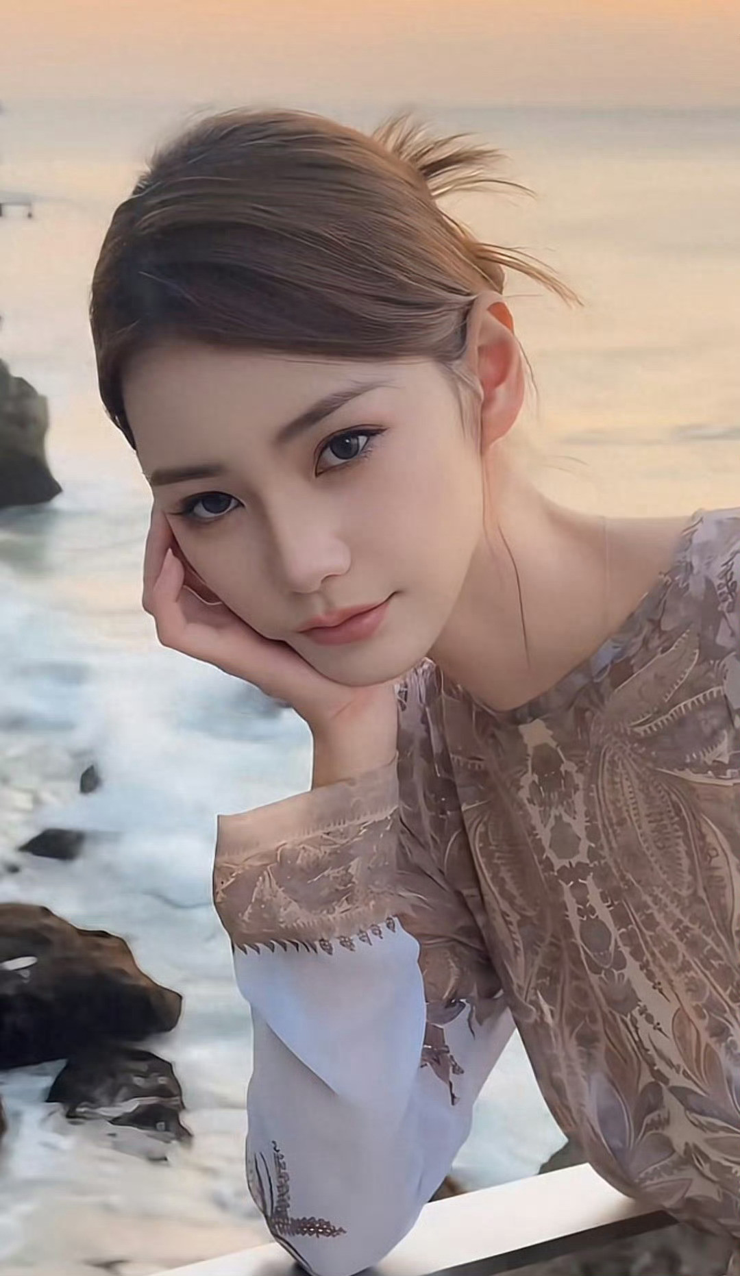 汪小菲夫妇带娃海边约会,小玥儿为爸爸后妈拍照,一家四口很和谐！​​​
