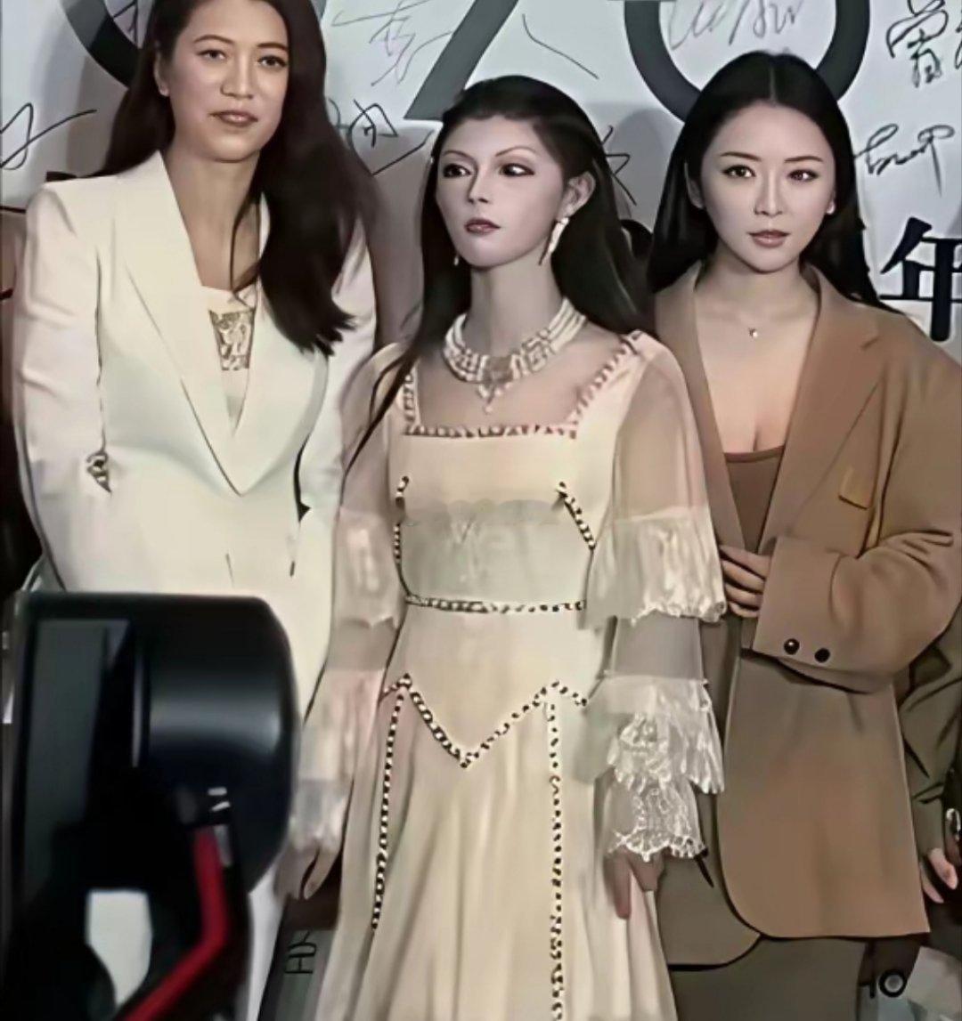 这是袁咏仪，被网红艳压最惨的一次。