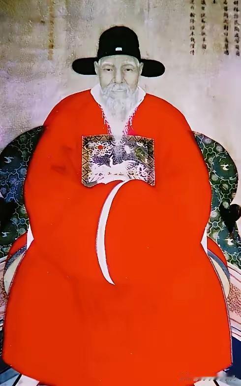 他跪在朱元璋面前，接过免死金牌。此人71岁，官拜翰林学士，是献九字策的开国老