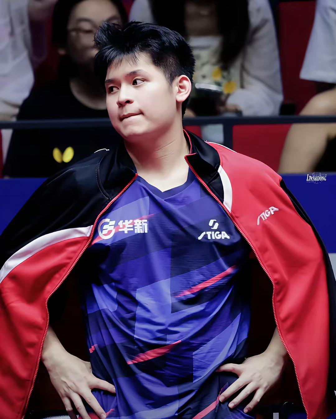 说个不同观点：林诗栋这次输球，教练组也难逃“责任”！首先，林诗栋输这么多次，