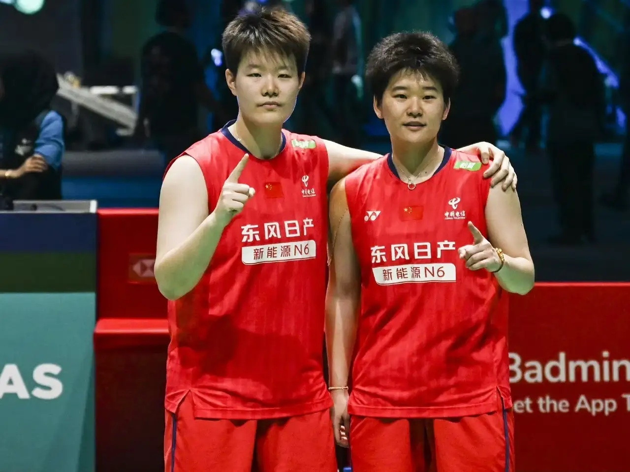 刘圣书/谭宁获得全英赛女双冠军刚刚，2026全英羽毛球公开赛女双决赛结束，经过比