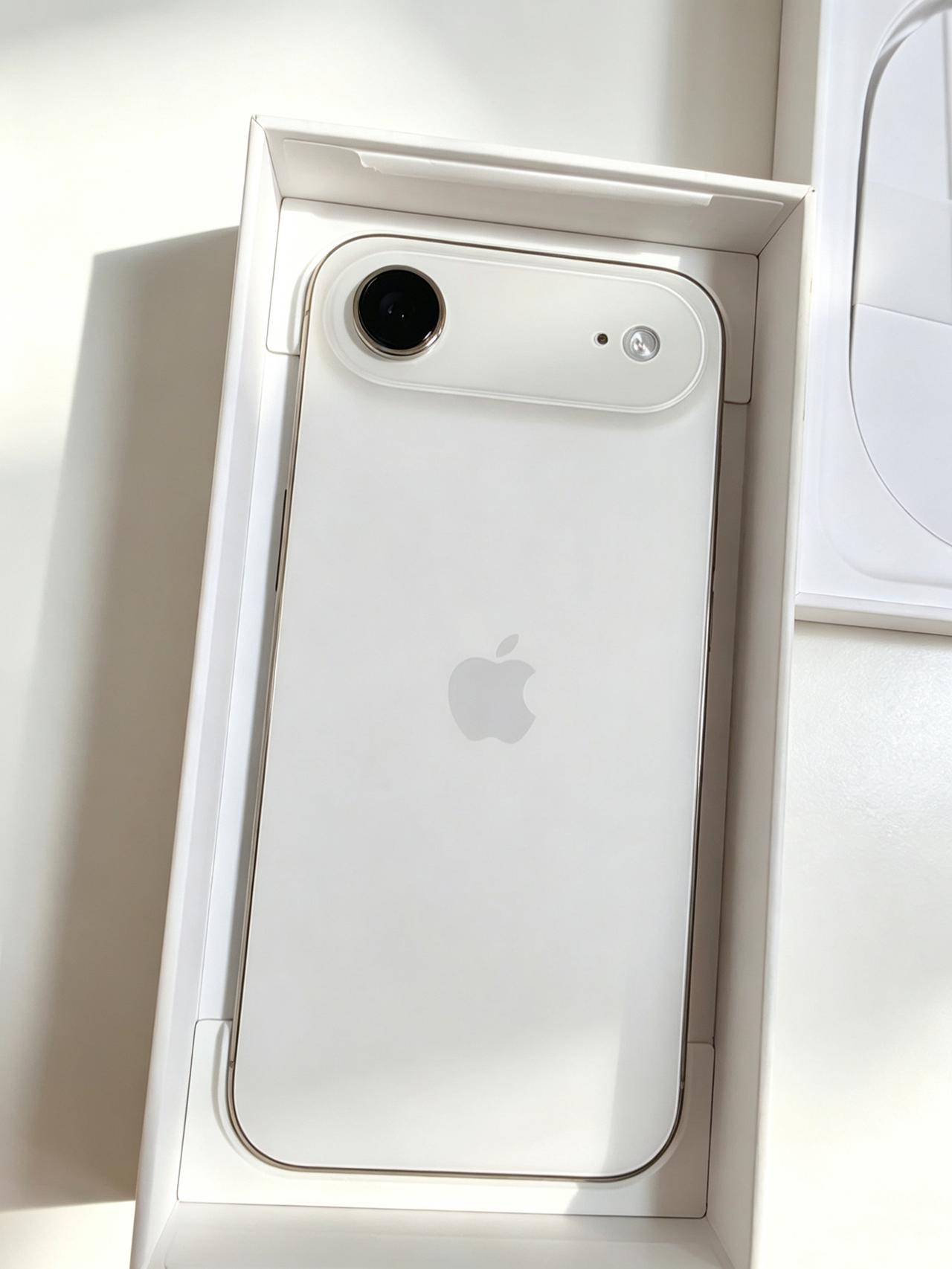iPhoneAir降价3k块没忍住上了贼船，体验了半个月，这几点不吐不快！给