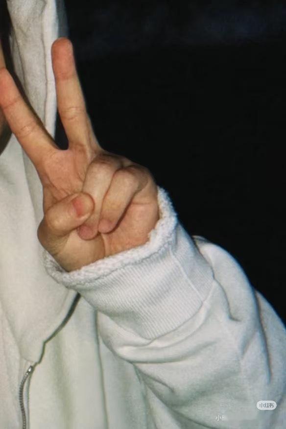 这衣服真的很大件耶​​​